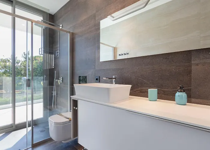 Ardiaca By Interhome