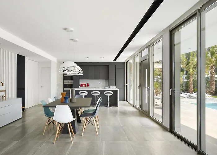 Ardiaca By Interhome